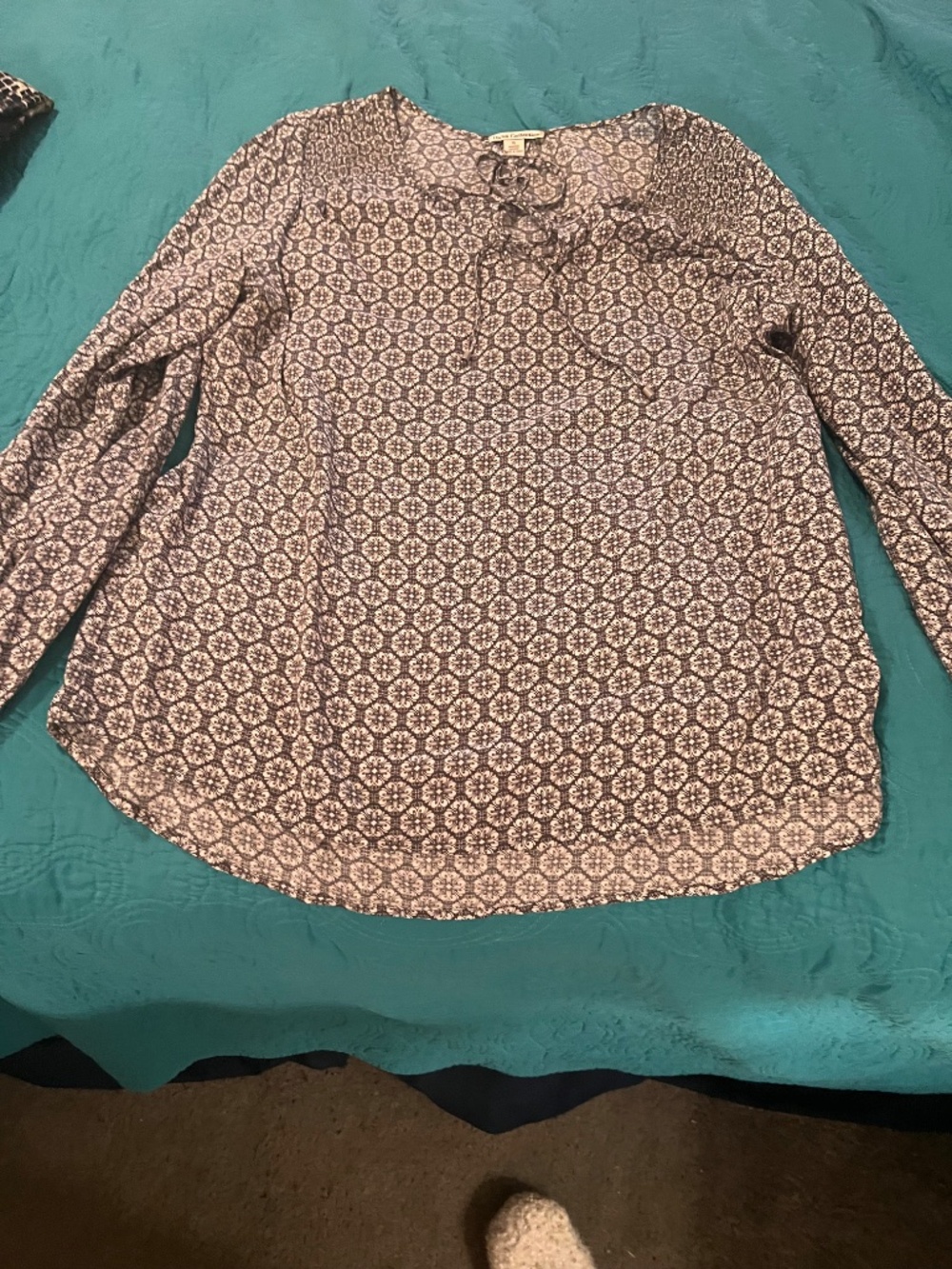 Blouses - Picture 8 of 16